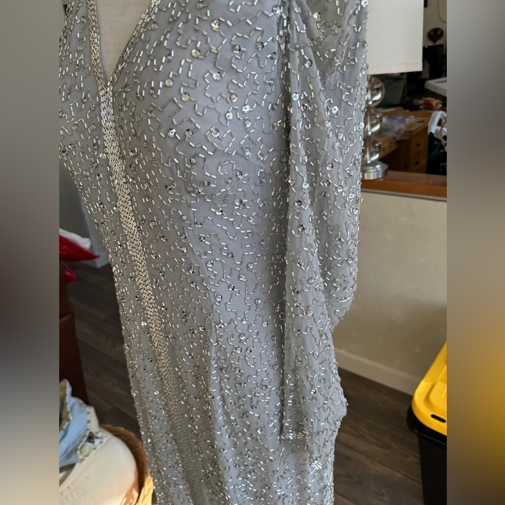 Elegant beaded silk gown size 8 silver / grey long sleeve vintage flawless - Picture 7 of 16